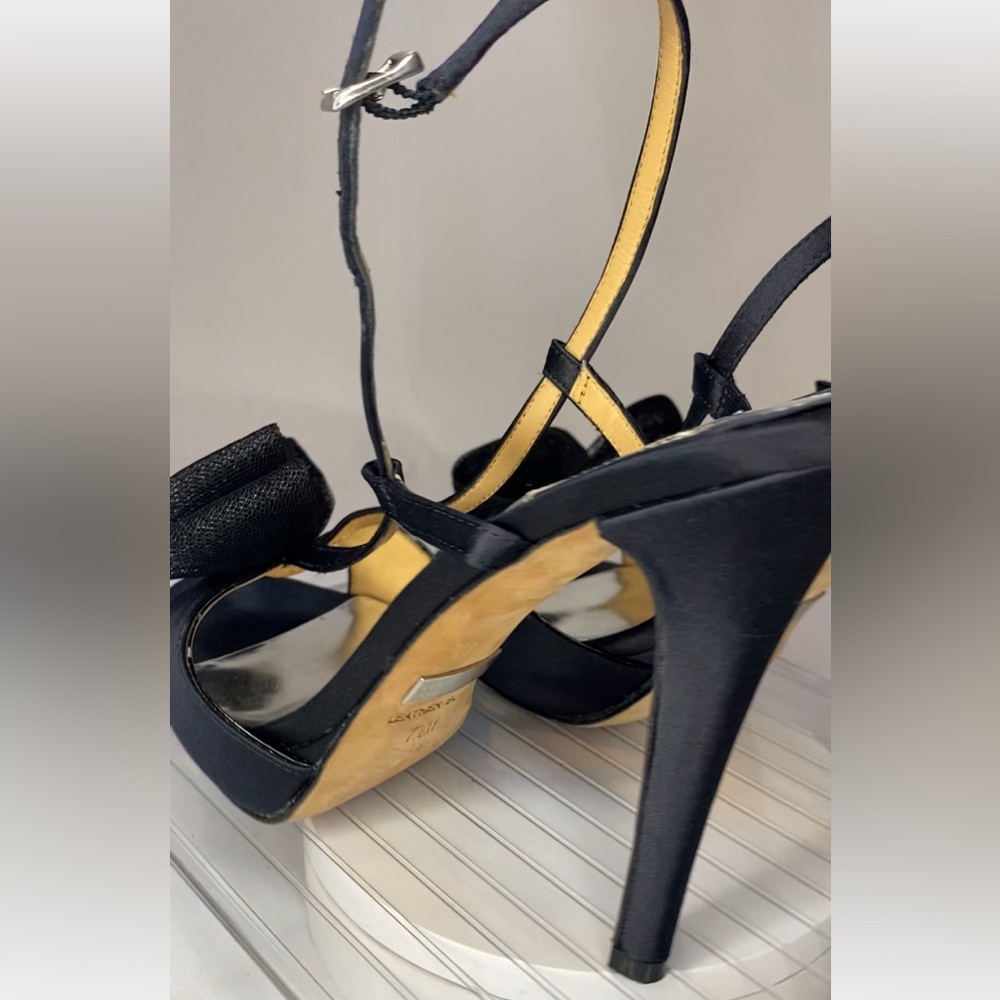 Badgley mischka heels